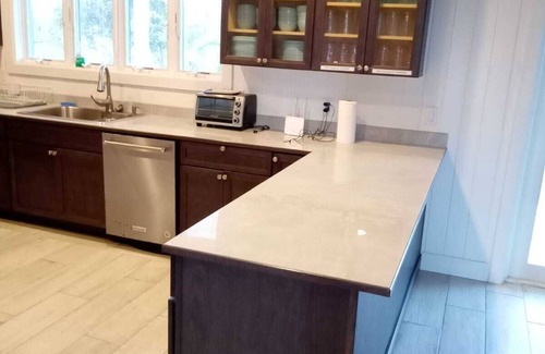 Hope Town Casa | Remodelado 2019: pasos hacia el océano + piscina de 30 pies, ubicación central de White Sound
