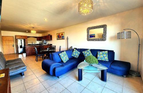 El Tezal Apartamento | Bahia del tezal 202b: 2BR/2BT Condo, Big pool, 5 minutes walk to Beach!