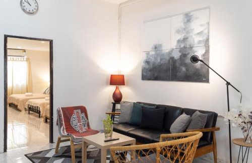 Chom Phon Casa | Bai Bua House Chatuchak