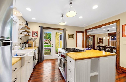 Baileys Harbor Casa | Baileys Harbor Yellow House con una vista