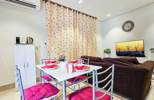 Taqah Casa | BAIT AZUZ, Elegant suite in Havana