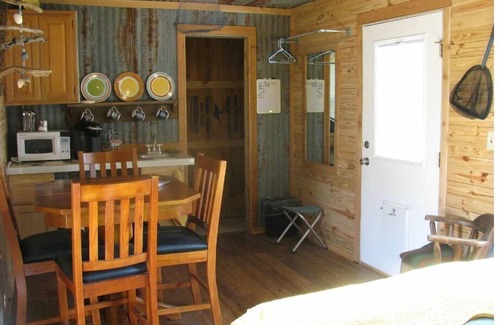Marble Falls Casa | Bait House, a Rustic Tiny House