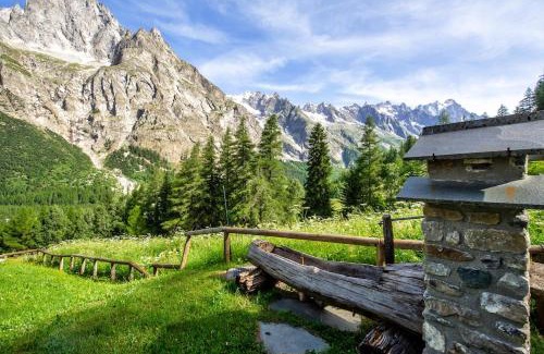 Courmayeur Chalet De Esquí | Baita Le Mazot
