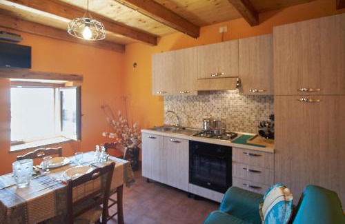 Intragna Casa | Baita Michele con Terrazzo e bellissima Vista Lago x 4 Persone