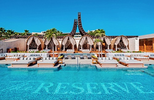 Campo de Golf Fonatur Complejo | Baja Bliss: Resort Room in Cabo San Lucas