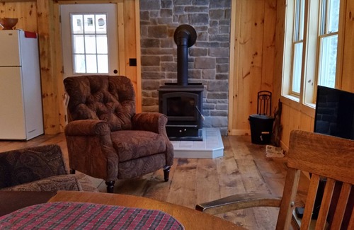 North Creek Cabina | Panadero Brook Lodge Un Adk Admite animales. Escapada minutos de North Creek Ny