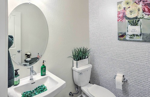 Pumpkin Center Casa | Bakersfield Vacation Rental w/ Private Yard!