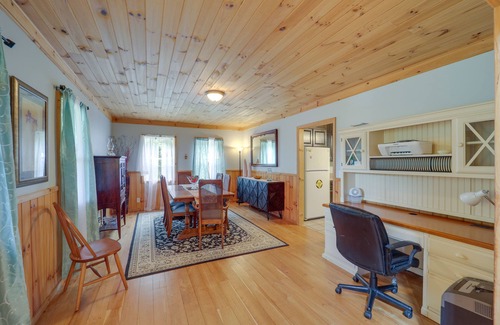 Bakersville Casa | North Carolina Retreat w/ Deck, Fire Pit & Grill!
