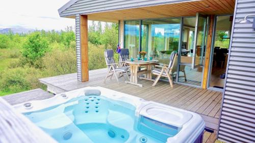 Borgarnes Casa | Bakki and Holt