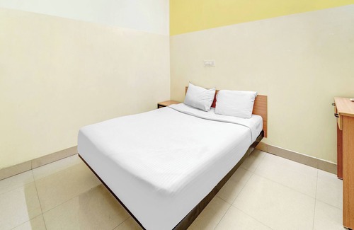 Coimbatore Cabina | Balaji Castle