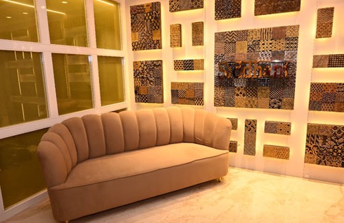Mahmoorganj Hotel | Balaji Palace Kashi