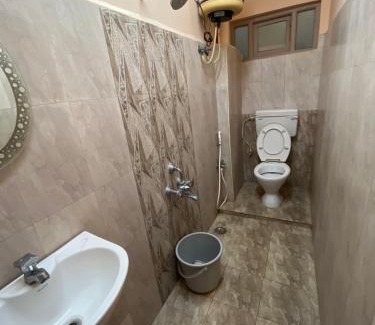 Kalapettai Hotel | Balan Guest House