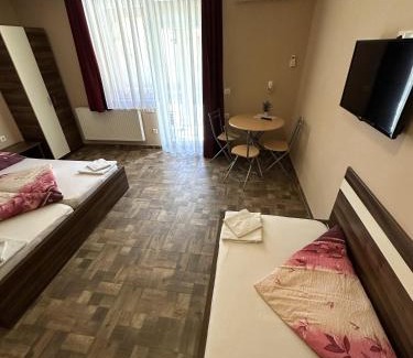 Balatonfured Cama Y Desayuno | Balatonfüredi Borostyán Panzió
