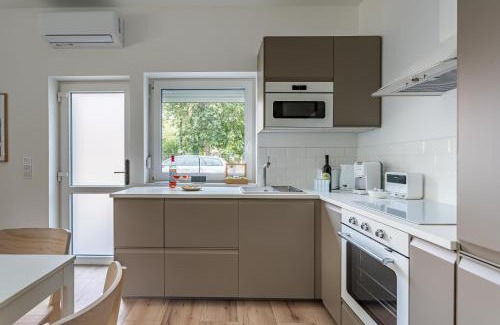 Siofok-Szabadifurdo Apartamento | Balatonic Grape apartmanház