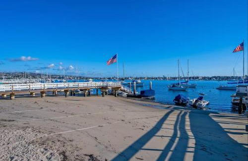 Balboa Island Casa | Balboa Beach Getaway Steps2Sand Firepit BBQ