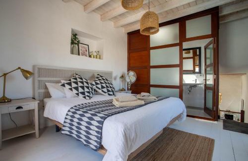 Tiagua Apartamento | Balcón Botánico - Shared Pool - Central Island Location - 10 mins drive to Famara and La Santa
