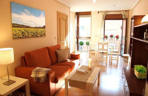Prosperidad Apartamento | Balcón con luz natural