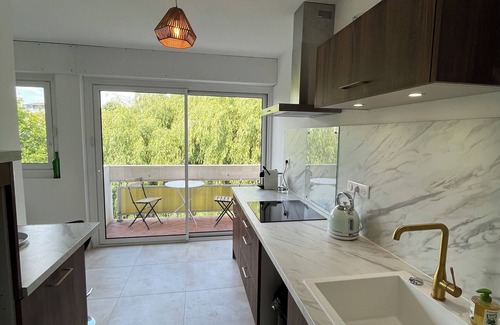 Perigueux Apartamento | Balcon sur la Rivière Face à la Vieille Ville