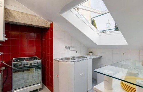 Sao Bento Apartamento | Balcony Apartment in Lisbon Center