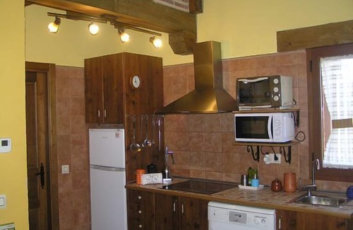 Losana de Piron Cabaña | Balcón de Nut II: jardín privado de 600 m2, wifi, barbacoa, chimenea, mascotas.
