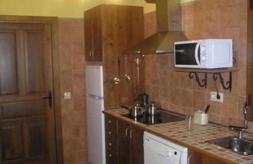 Losana de Piron Cabaña | Balcón de Nut II: jardín privado de 600 m2, wifi, barbacoa, chimenea, mascotas.