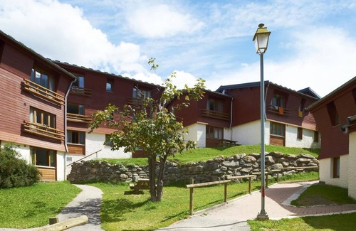 Lanslevillard Apartamento | 300m de los comercios, piscina, balcón, parking, tv, local para esquís, 35m², Val Cenis