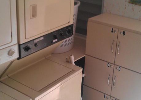Ensenada Apartamento | Balcony, Partial View, Pool, Laundry, Unit D