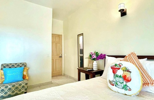 Simpson Bay Hotel | Balcony Room 2 with AC and Rooftop Pool