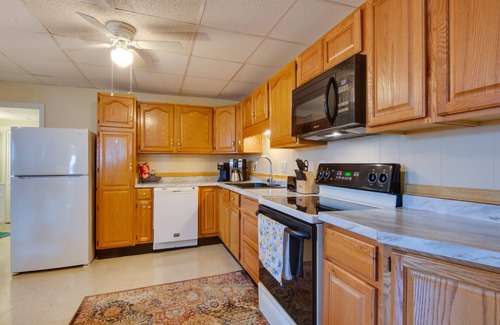 Mayville Condominio | Balcony + Scenic Views: Chautauqua Lake Retreat