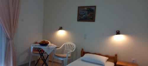 Apollonas Apartamento | Balcony to Aegeon 1