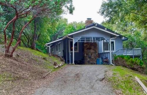 Mariposa Casa | Bald Bear Barracks