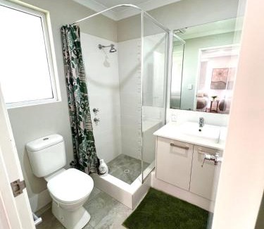 Baldivis Casa | Baldivis Home Close to IGA, CAFE, Restaurants, 15 mins to beach