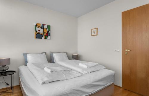 Hliðar Apartamento | Baldursbrá Apartment Hverfisgata