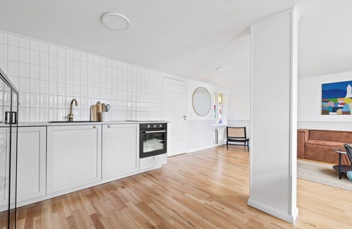 Downtown Apartamento | Baldursbrá - Downtown Holiday Home