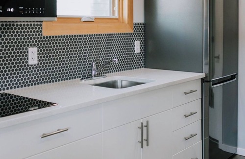 Nordegg Apartamento | Baldy- Modern tiny home in historic Nordegg