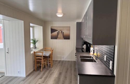 Balestrand Apartamento | Balestrand Fjordapartments, Holmen 19C