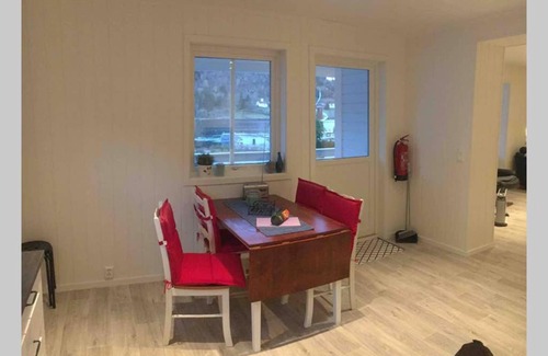 Balestrand Apartamento | Balestrand Fjordapartments Holmen 19A