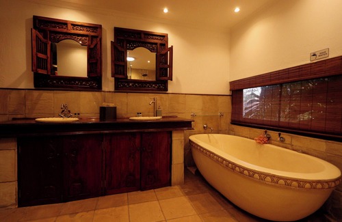 Kosmos Cabina | Bali at Scenic Haven Lodge