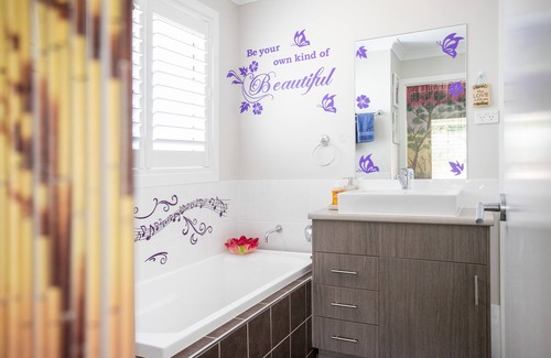 Ulladulla Villa | Bali getaway in a quiet part of Ulladulla