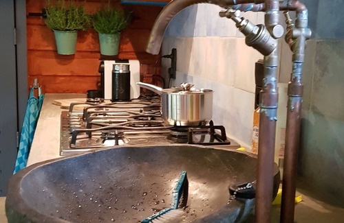 Vijfhuizen Casa | Bali Guesthouse near Amsterdam, Haarlem and Schiphol with Jacuzzi