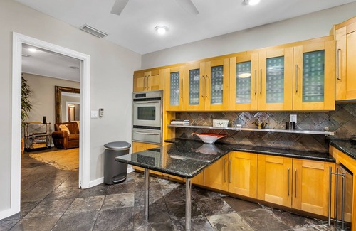 Parrot Cove Casa | Bali in PalmBeach, Golf, InterCoastal, Htd Pool!