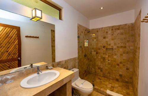 Punta Sal Cabina | Balihai Bungalows