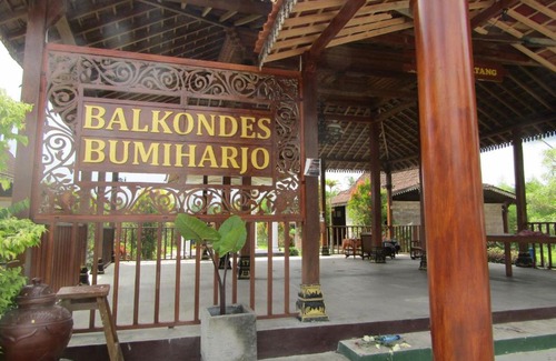 Borobudur Hotel | Balkondes Bumiharjo (Kampung Dolanan)