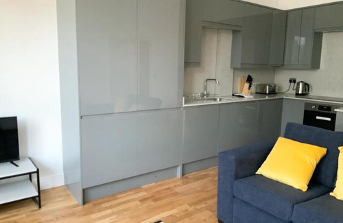 West Finchley Casa | Ballard's Ground Apartment