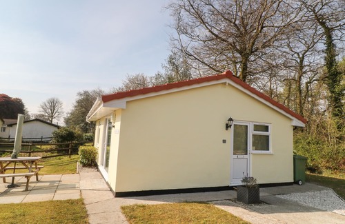 Liskeard Cabaña | BALLASALLA, pet friendly, country holiday cottage in Liskeard