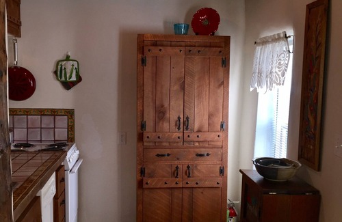 Alamedan Valley Casa | Fiesta del globo cerca de Charming, Historic, N. Casita del Valle!