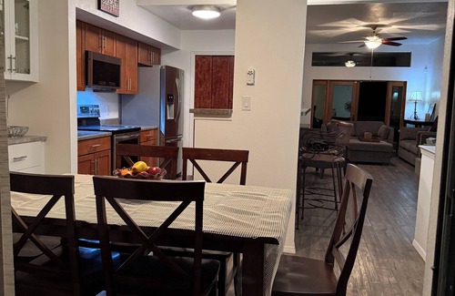 Sandia Heights South Casa | Balloon Fiesta Lair 3 Bedroom recently renovated Townhome.