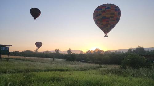 Hartbeespoort Apartamento | Balloon View Country Cottage