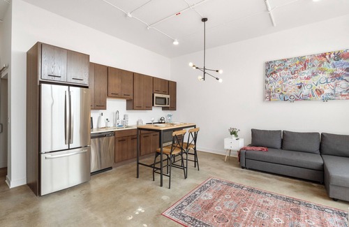 Downtown St. Louis Apartamento | Ballpark Luxury Loft Steps from Arch