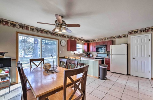 Ballwin Casa | Ballwin Home < 3 Mi to Castlewood State Park!